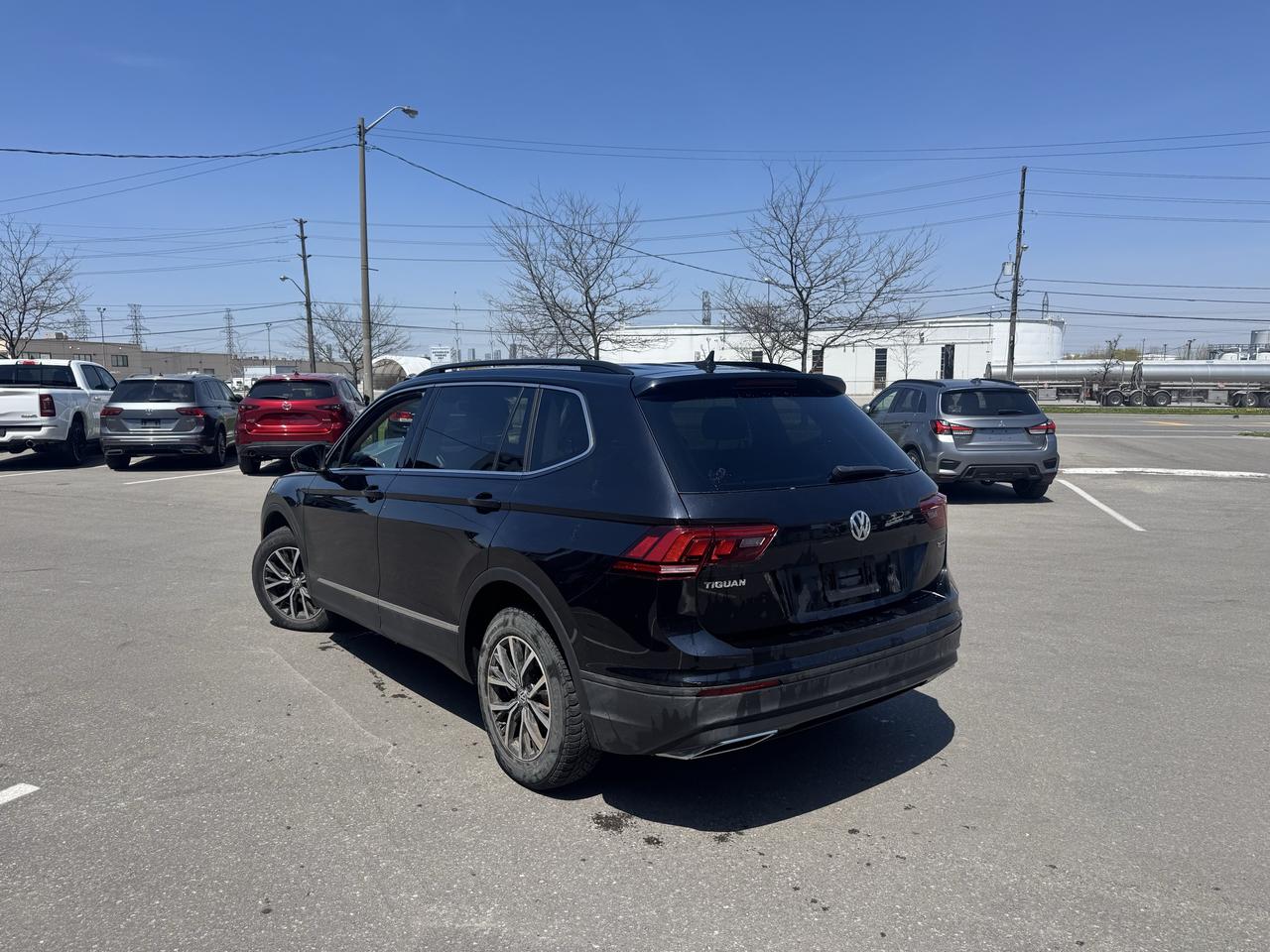 2019 Volkswagen Tiguan COMFORTLINE AWD LEATHER PAN/ROOF NAV B/SPOT CAMERA Photo2