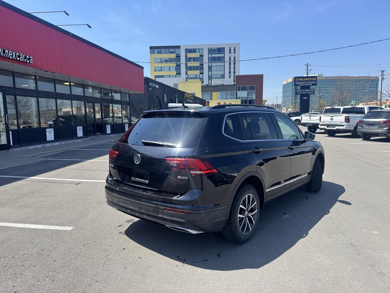 2019 Volkswagen Tiguan COMFORTLINE AWD LEATHER PAN/ROOF NAV B/SPOT CAMERA Photo