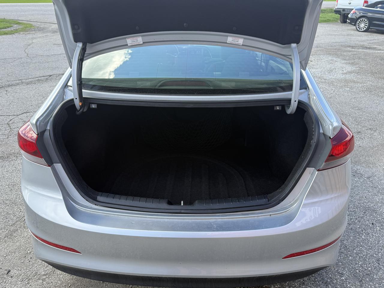 2018 Hyundai Elantra GL | Backup Camera | Heated Seats | Blindspot Photo4