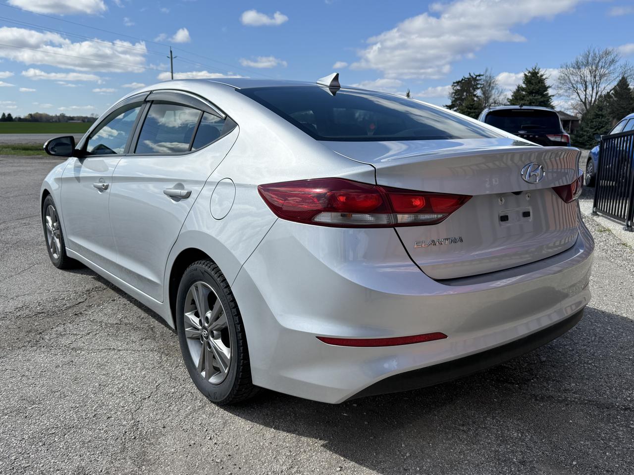 2018 Hyundai Elantra GL | Backup Camera | Heated Seats | Blindspot Photo2