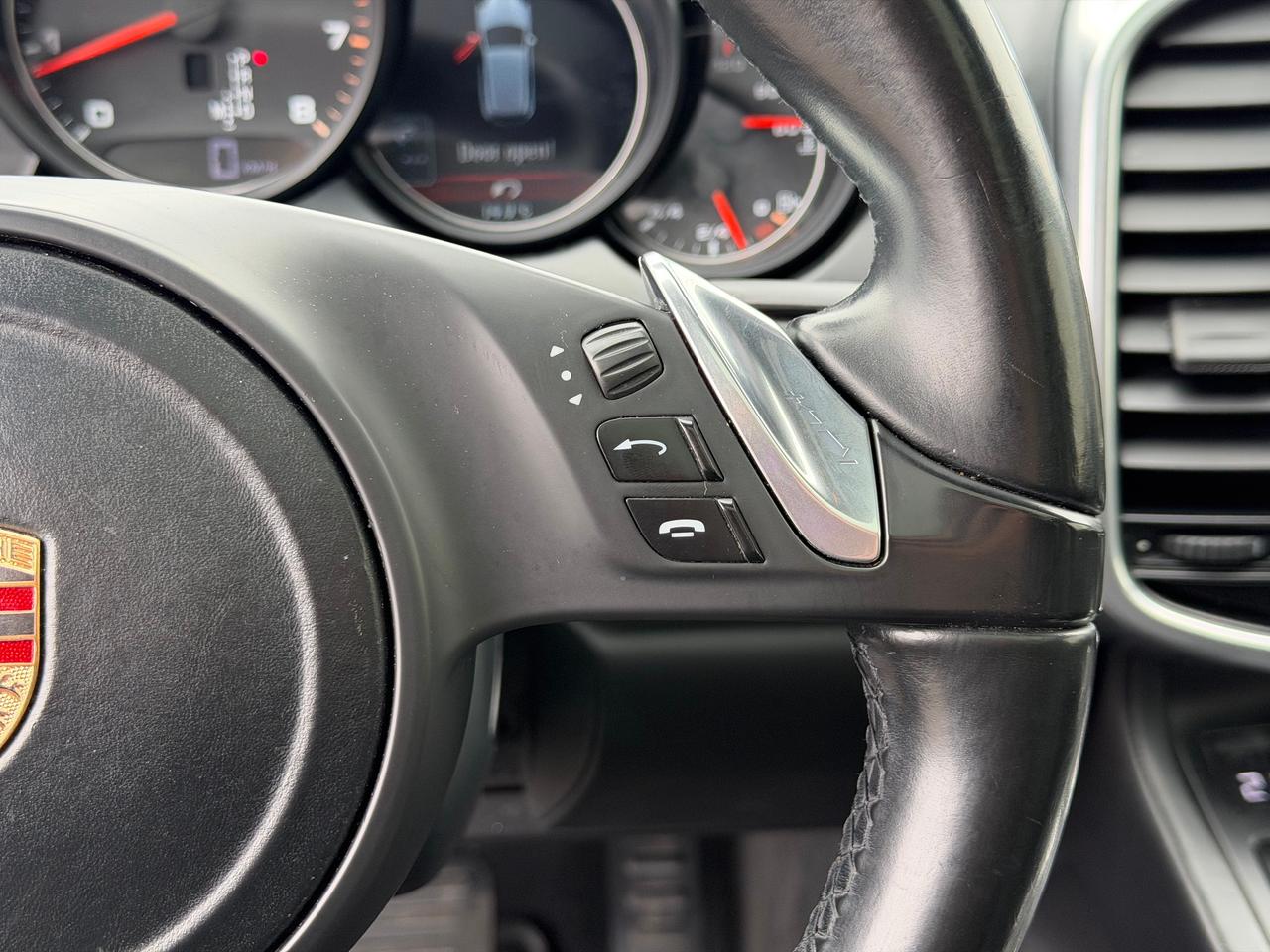 2014 Porsche Cayenne 3.6L V6 **CLEAN CARFAX** Photo