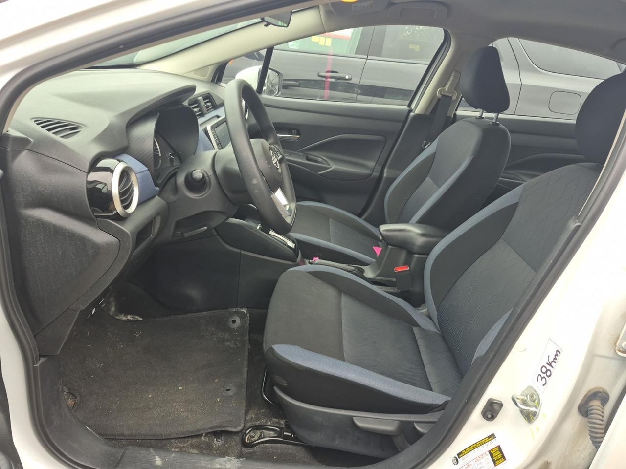 2024 Nissan Versa SV Photo