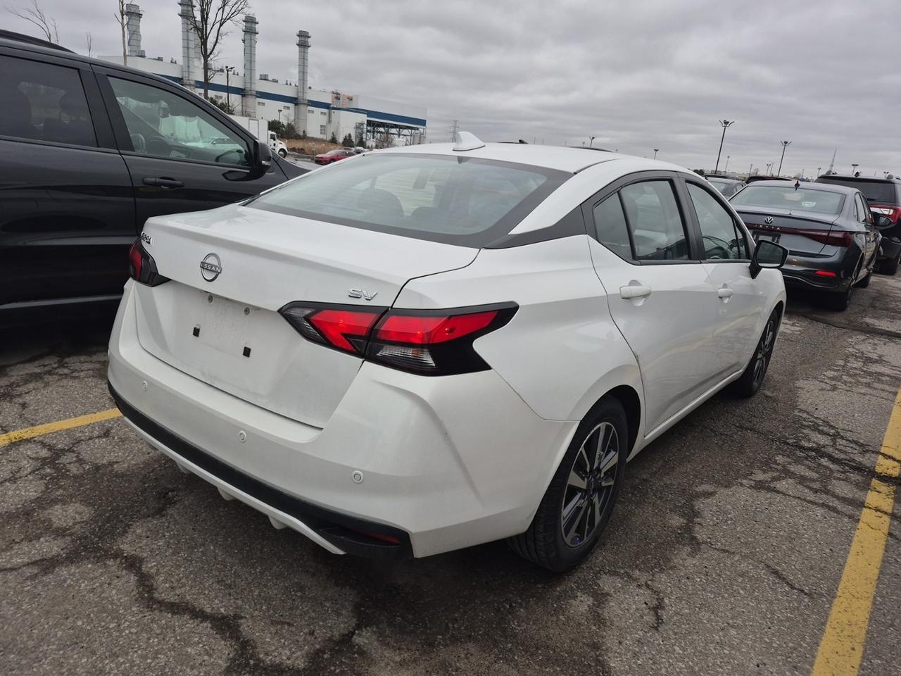 2024 Nissan Versa SV Photo