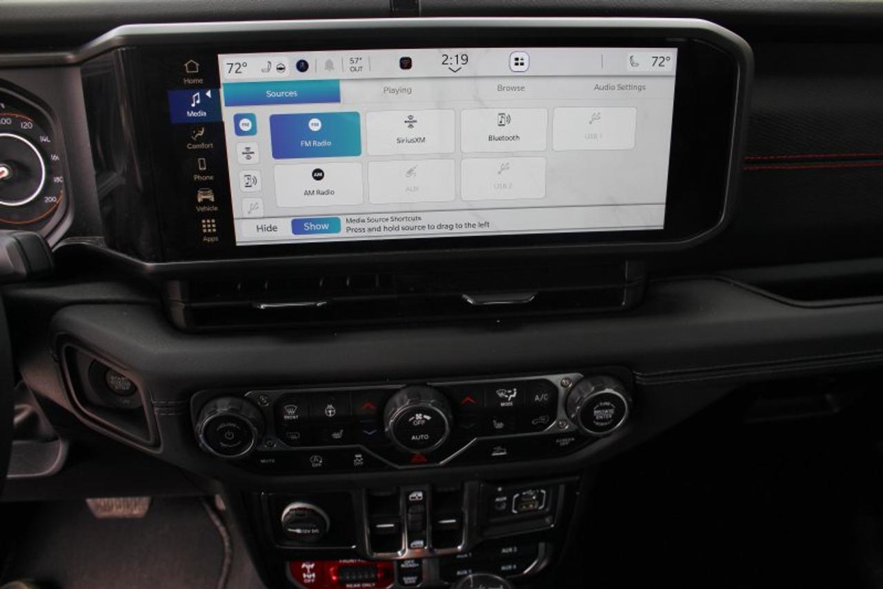 2024 Jeep Wrangler RUBICON*Low Ks*4x4*Heated Seats*CarPlay*Rear Cam Photo