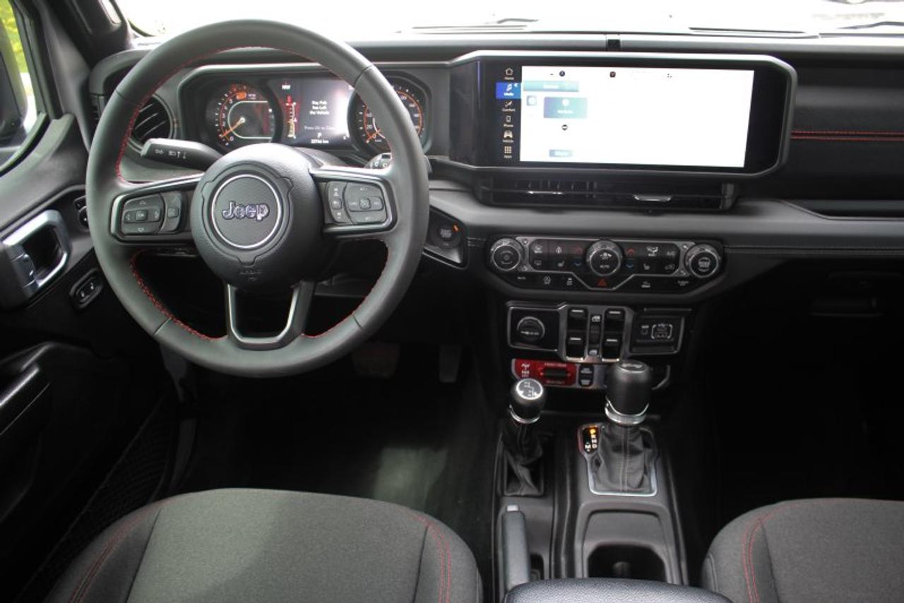 2024 Jeep Wrangler RUBICON*Low Ks*4x4*Heated Seats*CarPlay*Rear Cam Photo