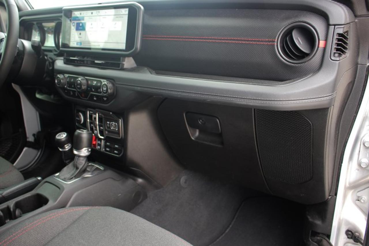 2024 Jeep Wrangler RUBICON*Low Ks*4x4*Heated Seats*CarPlay*Rear Cam Photo