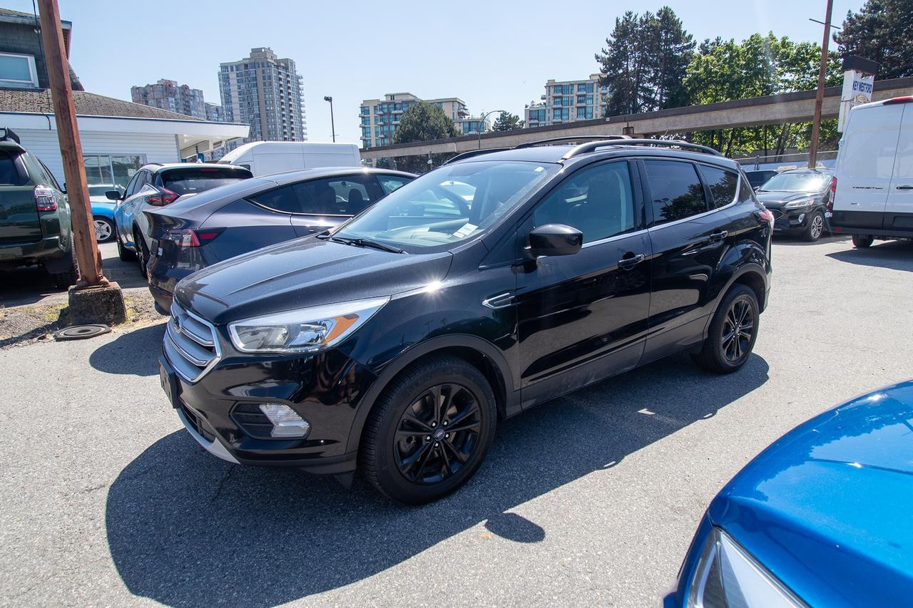 2018 Ford Escape SE Photo1