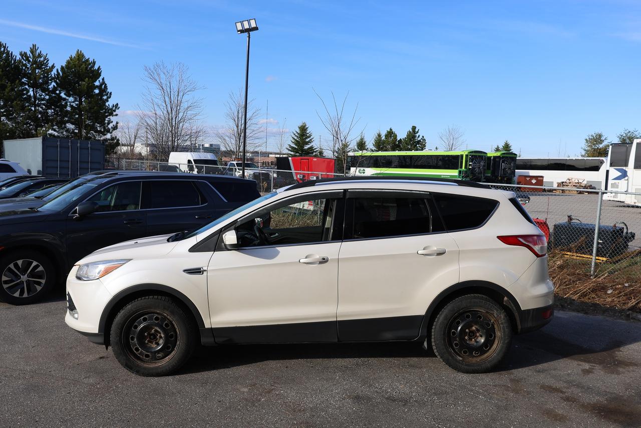 2015 Ford Escape SE - AS IS AS TRADED ** SPRING SPECIAL Photo2