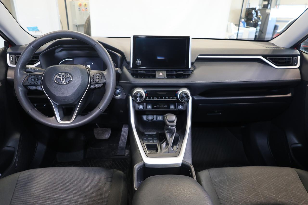 2025 Toyota RAV4 XLE AWD - SUNROOF|CAMERA|BLINDSPOT Photo