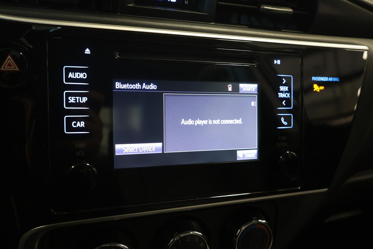 2018 Toyota Corolla - 6SPD MANUAL|BACKUP CAMERA|BLUETOOTH Photo