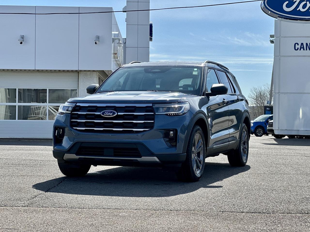 2026 Ford Explorer Active w/200A Pkg 4WD Photo2