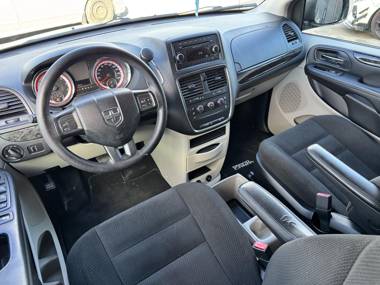 2015 Dodge Grand Caravan SXT Photo