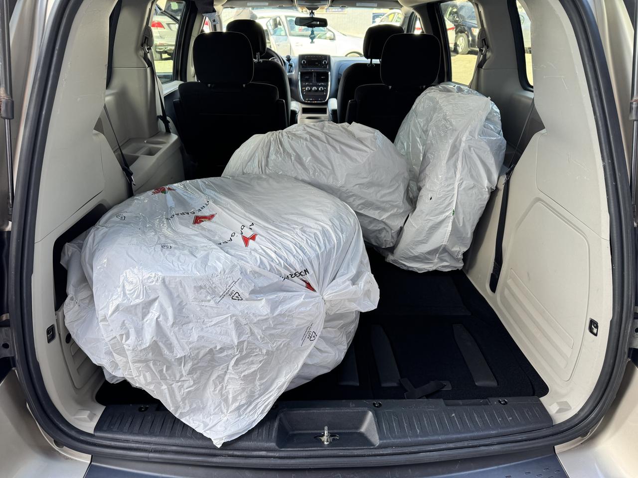 2015 Dodge Grand Caravan SXT Photo