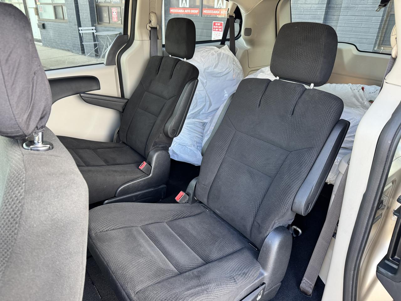 2015 Dodge Grand Caravan SXT Photo