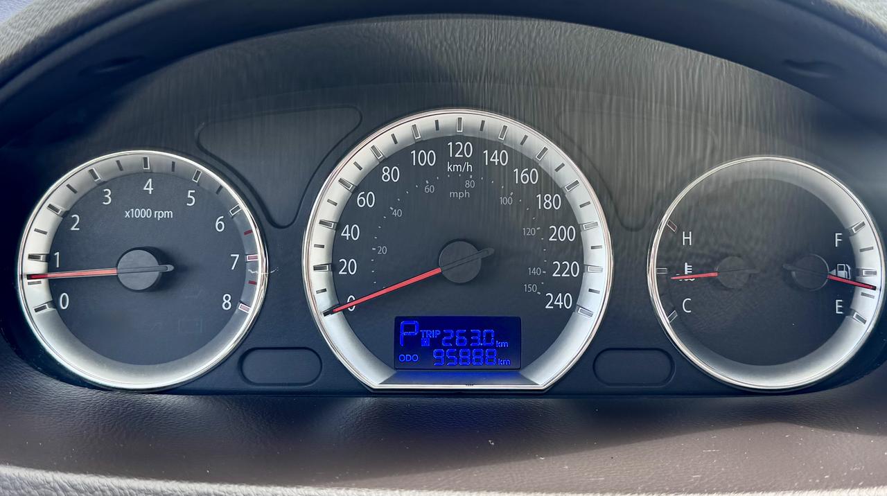 2010 Hyundai Sonata FINANCING AVAILABLE Photo11