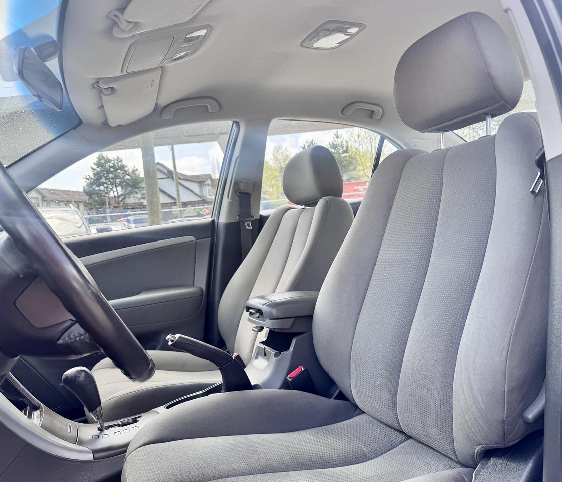 2010 Hyundai Sonata FINANCING AVAILABLE Photo9