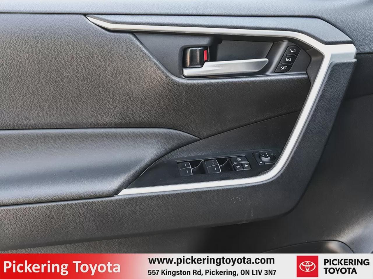 2025 Toyota RAV4 Hybrid XLE Photo