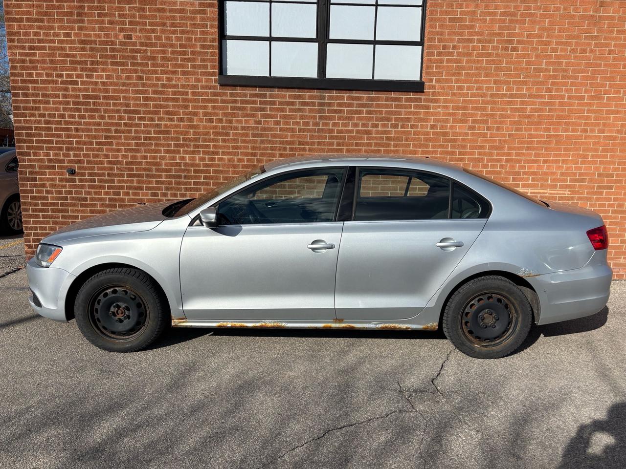 2011 Volkswagen Jetta 4dr 2.5L Auto Comfortline Photo