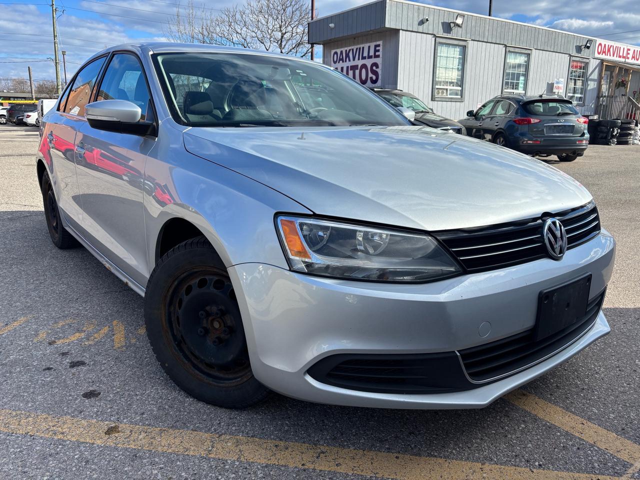 2011 Volkswagen Jetta 4dr 2.5L Auto Comfortline Photo