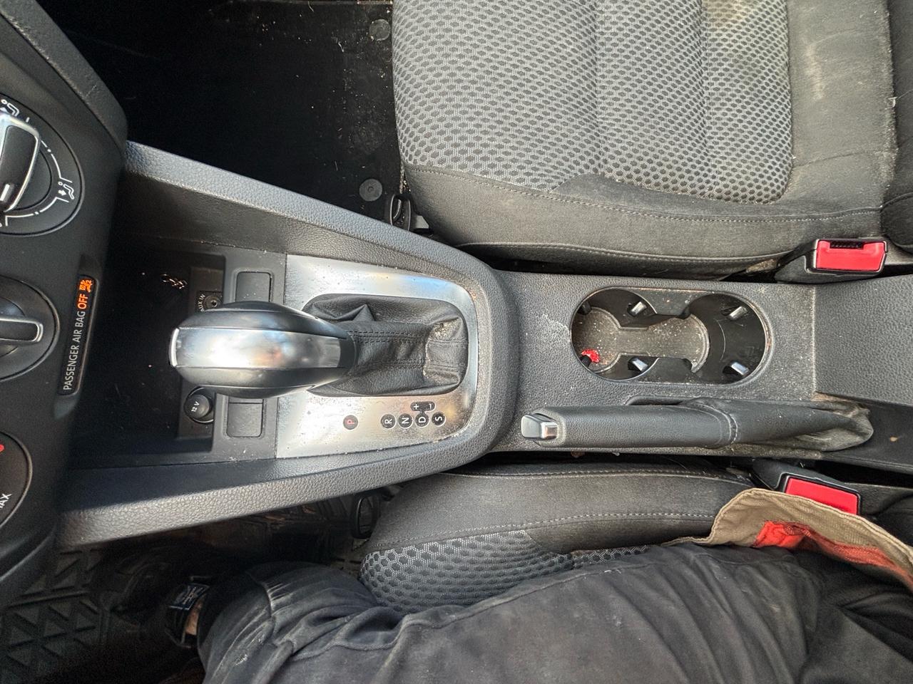 2011 Volkswagen Jetta 4dr 2.5L Auto Comfortline Photo