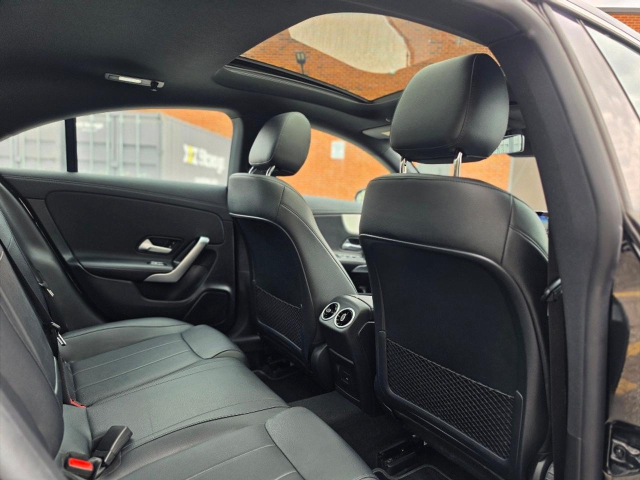 2023 Mercedes-Benz CLA-Class CLA 250 4MATIC-AMBIENT LIGHTS-AWD-NAVI Photo