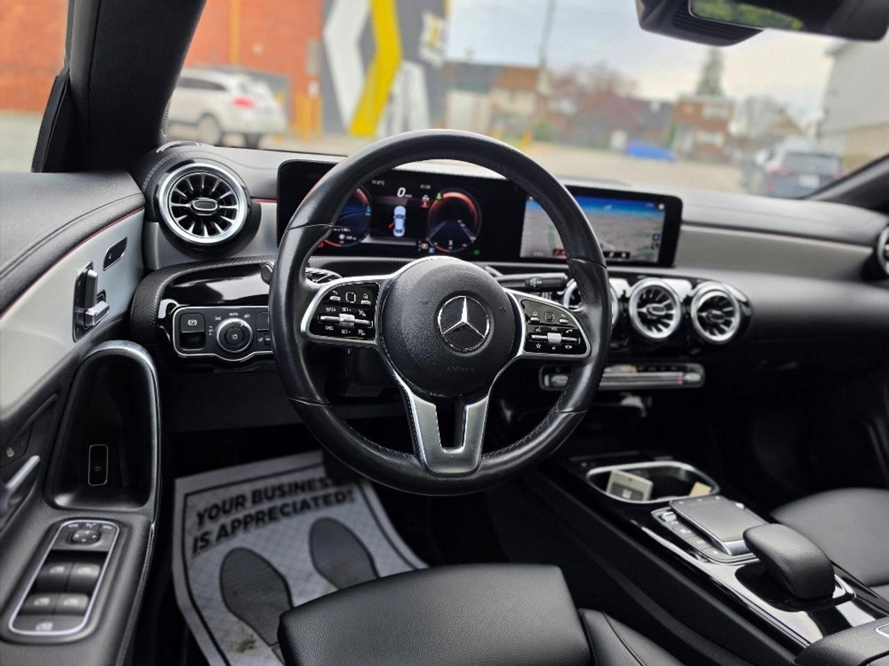 2023 Mercedes-Benz CLA-Class CLA 250 4MATIC-AMBIENT LIGHTS-AWD-NAVI Photo