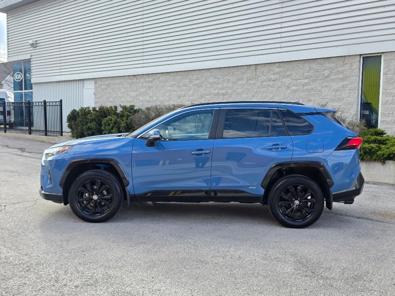 2022 Toyota RAV4 HYBRID SE-AWD-SUNROOR-POWER TRUNK-67000KM Photo