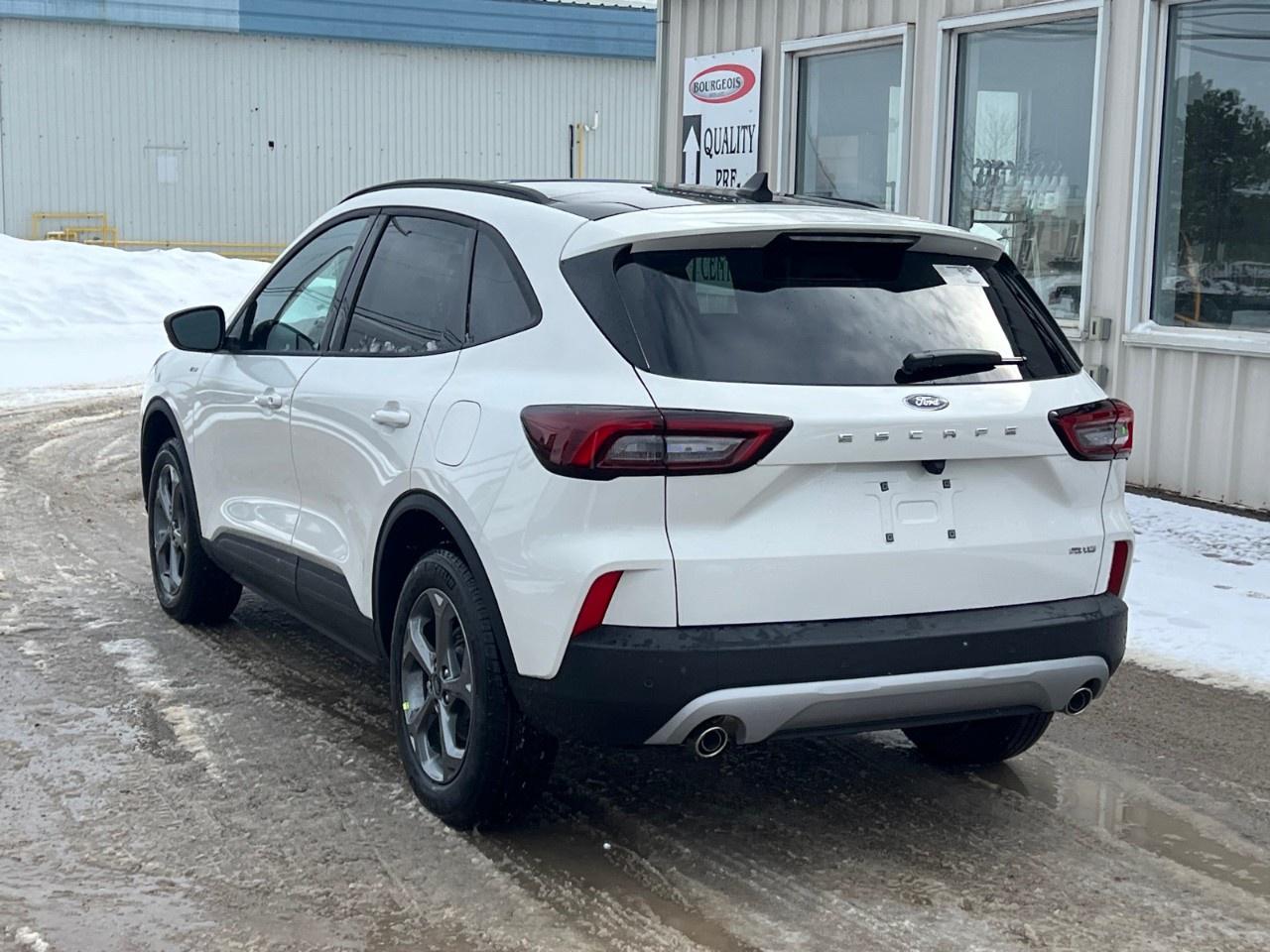 2025 Ford Escape ST-Line AWD Photo