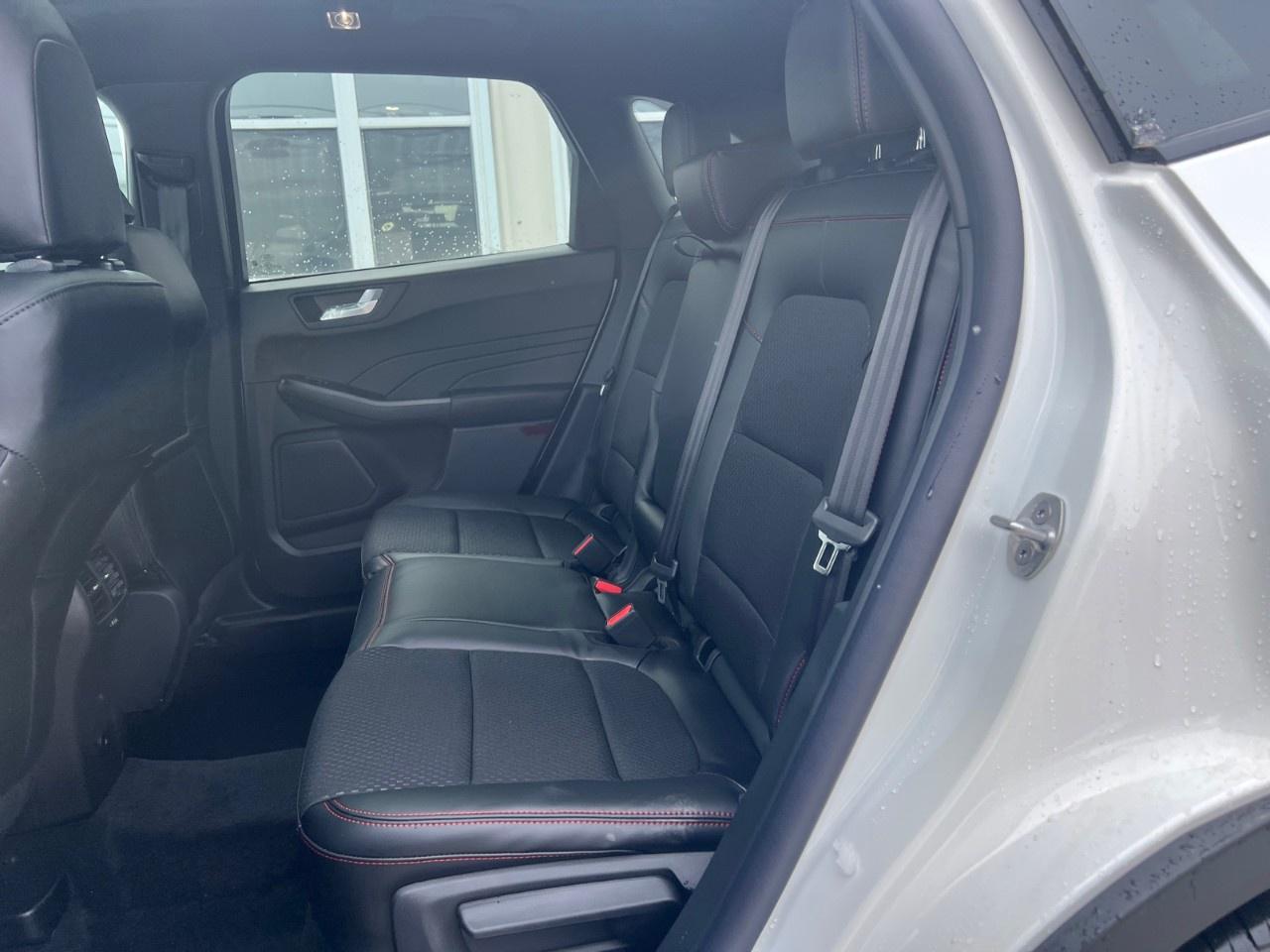 2025 Ford Escape ST-Line AWD Photo