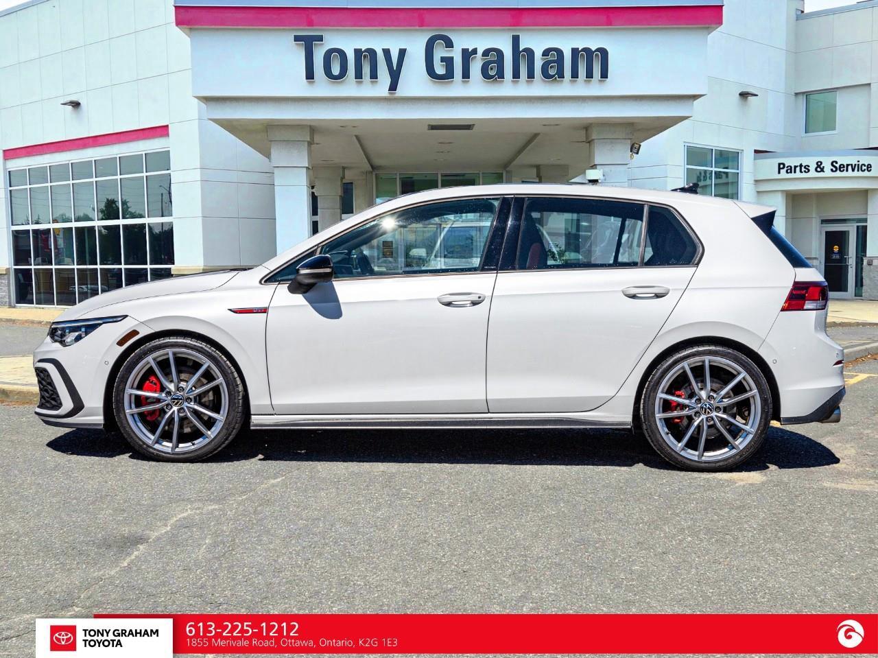 2022 Volkswagen Golf GTI Performance Photo
