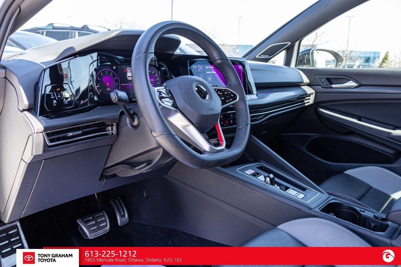 2022 Volkswagen Golf GTI Performance Photo