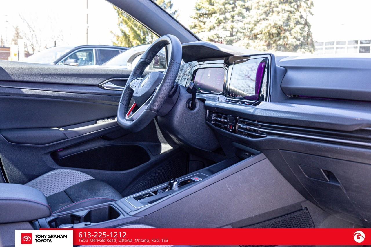2022 Volkswagen Golf GTI Performance Photo