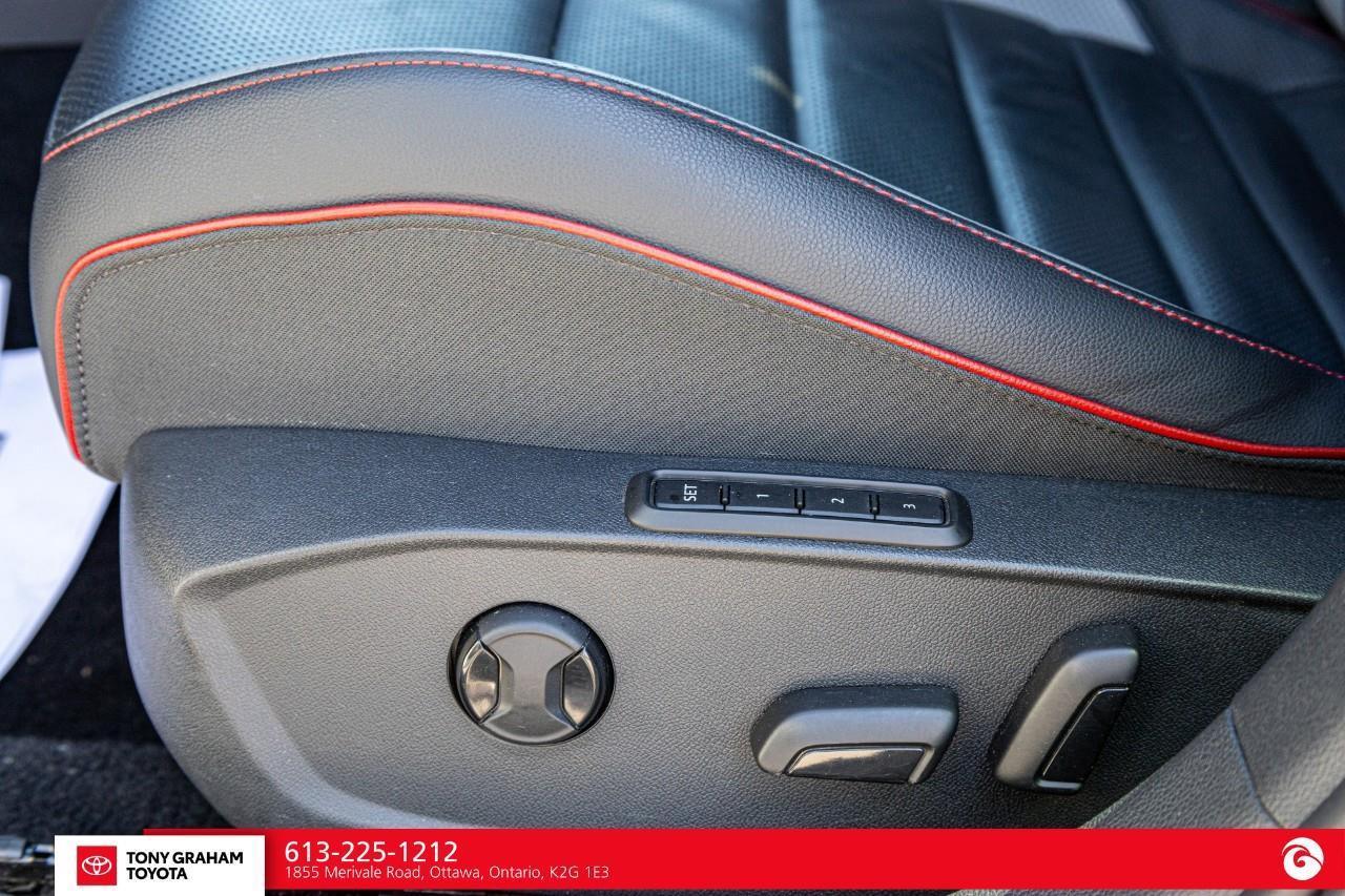 2022 Volkswagen Golf GTI Performance Photo