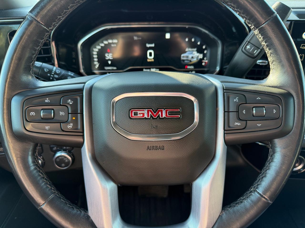 2022 GMC Sierra 1500 SLE Heated Steering and Seats! Photo