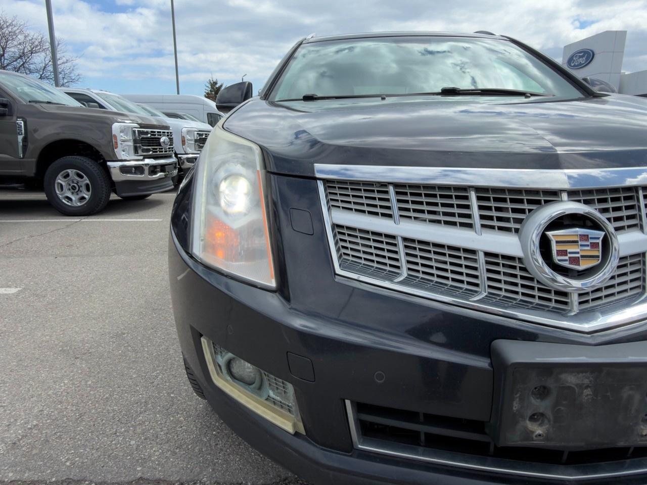 2012 Cadillac SRX Premium Collection REAR MEDIA SCREENS|ACCIDENT FREE| 14 SERVICE RECOR Photo