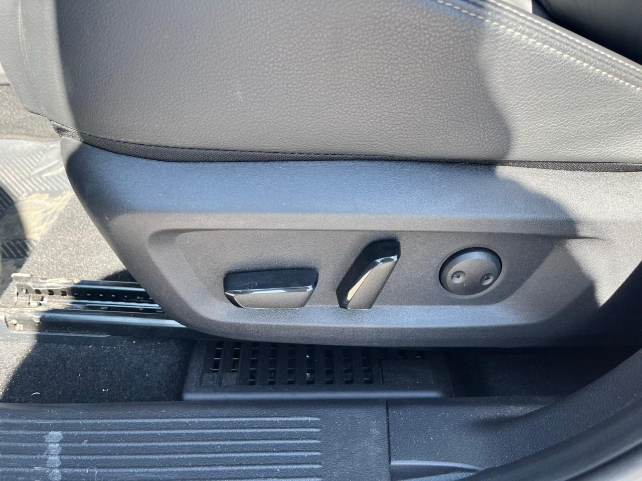 2024 Nissan Rogue AWD SL Photo