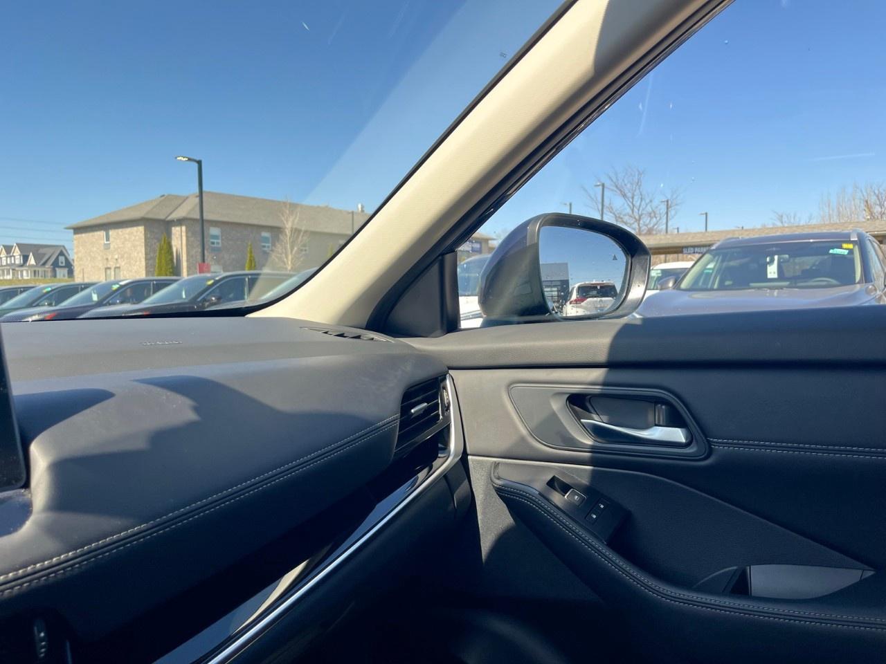 2024 Nissan Rogue AWD SL Photo