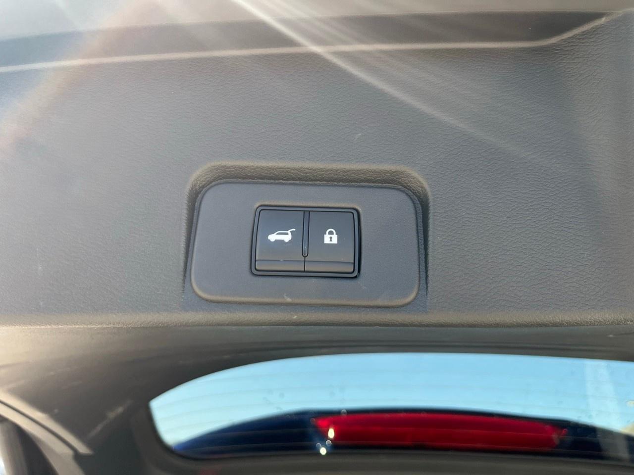 2024 Nissan Rogue AWD SL Photo