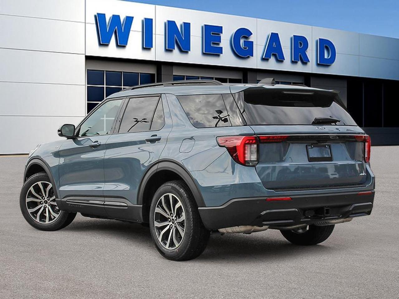 2026 Ford Explorer ST-Line 4WD Photo