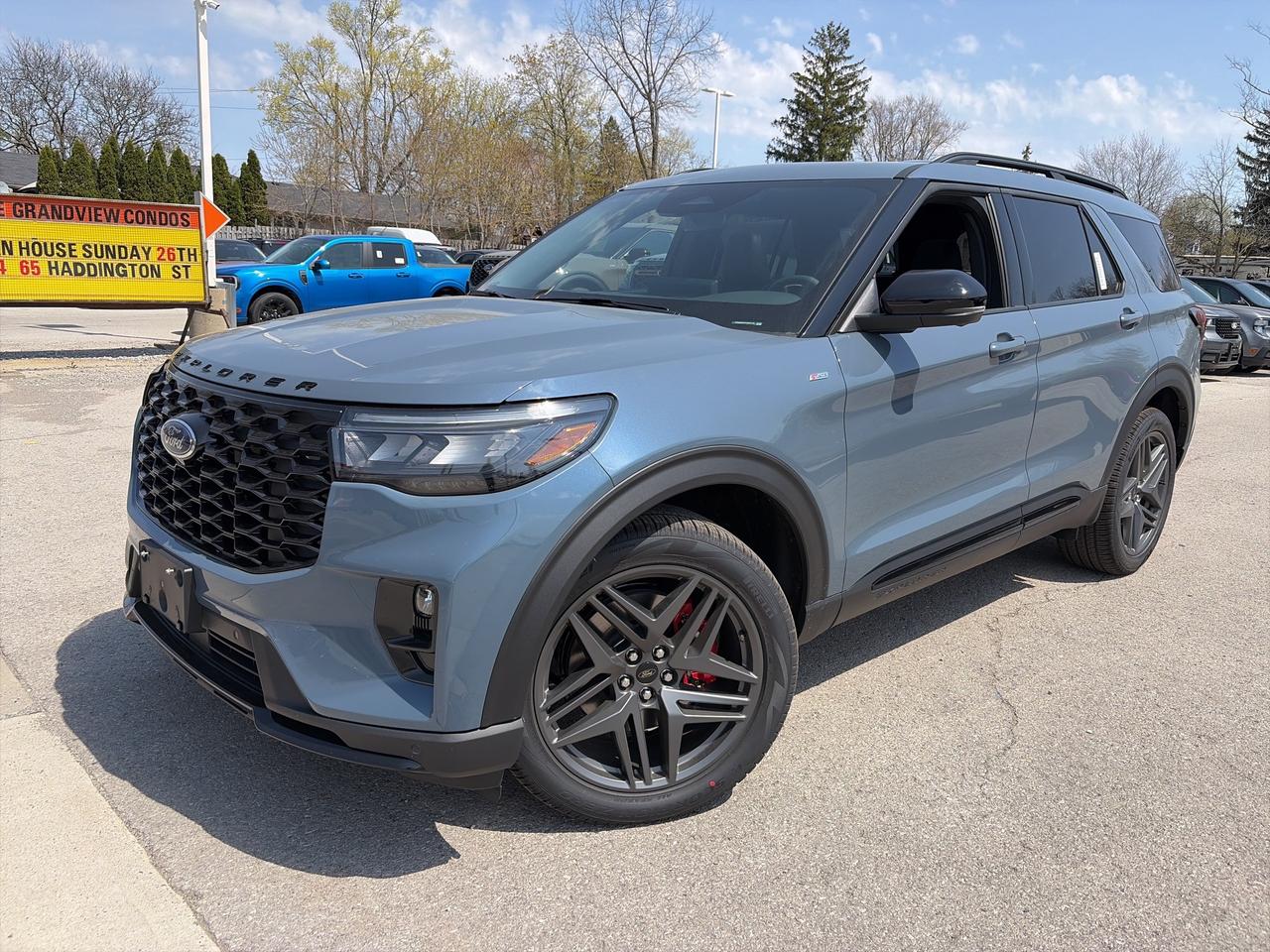 2026 Ford Explorer ST-Line 4WD Photo