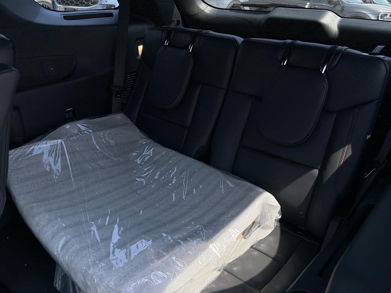 2026 Ford Explorer ST-Line 4WD Photo