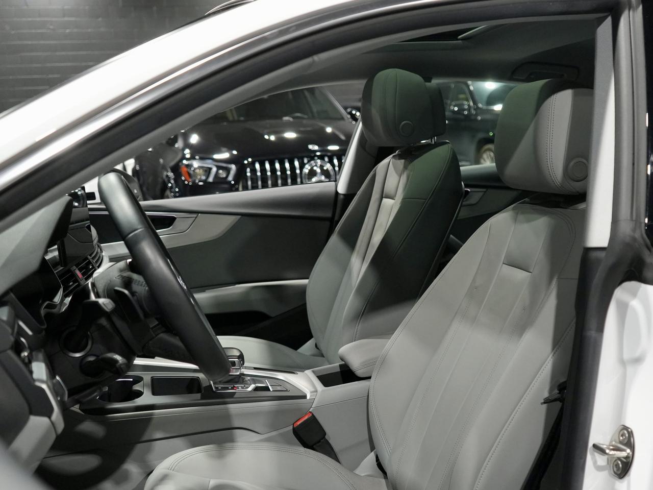 2021 Audi A5 Sportback Technik 2.0 TFSI quattro Photo