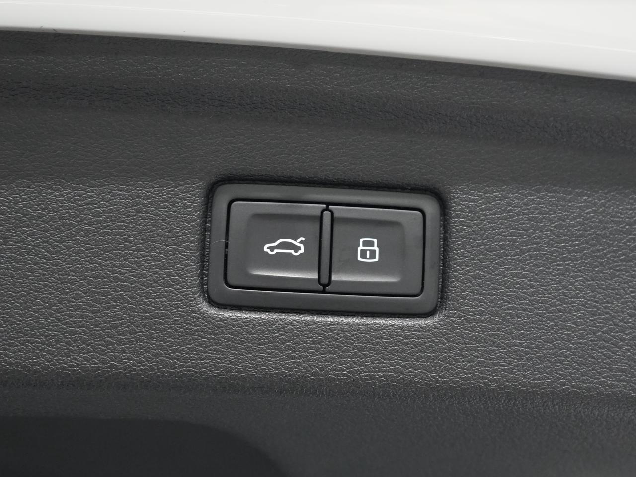 2021 Audi A5 Sportback Technik 2.0 TFSI quattro Photo