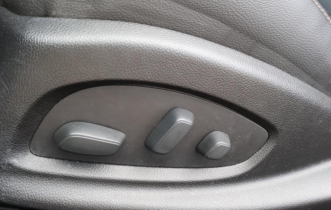 2017 Chevrolet Impala LT | | WiFi Hotspot | Photo