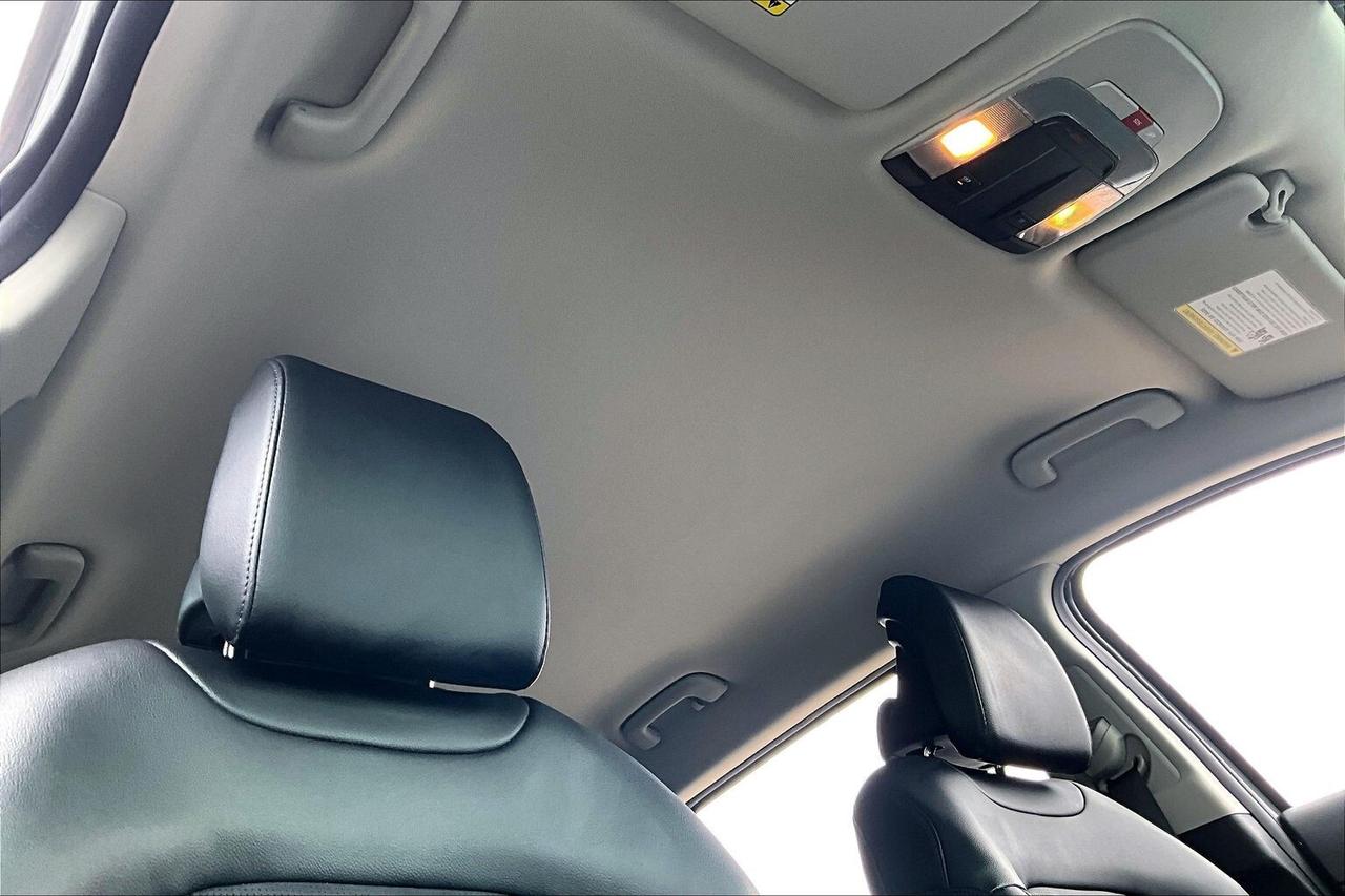 2026 Kia Sportage Hybrid Hybrid EX | Heated Seats | SafetyTech | AWD Photo