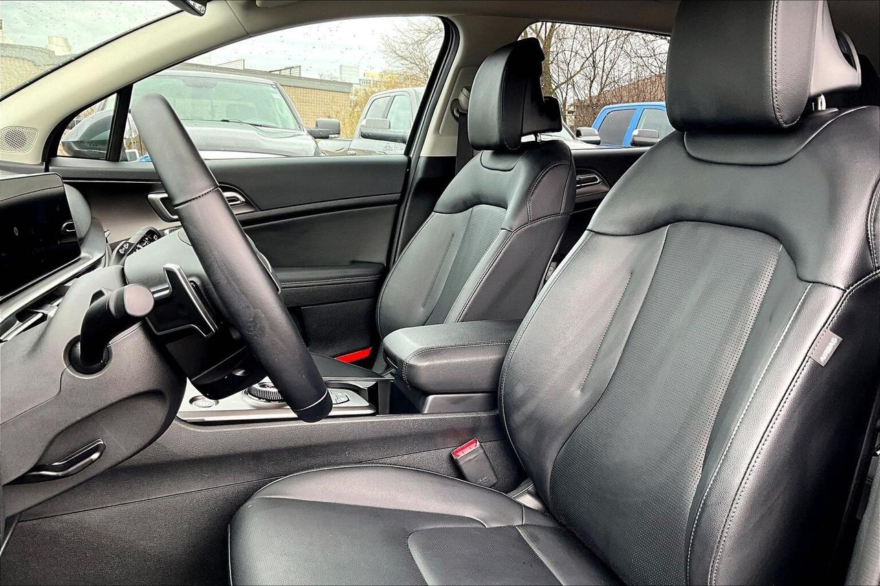 2026 Kia Sportage Hybrid Hybrid EX | Heated Seats | SafetyTech | AWD Photo