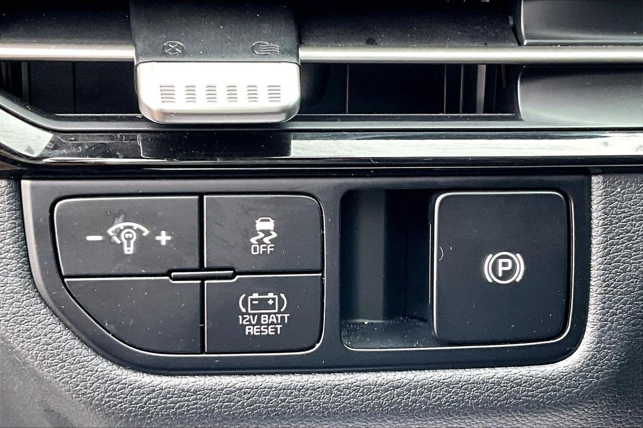 2026 Kia Sportage Hybrid Hybrid EX | Heated Seats | SafetyTech | AWD Photo