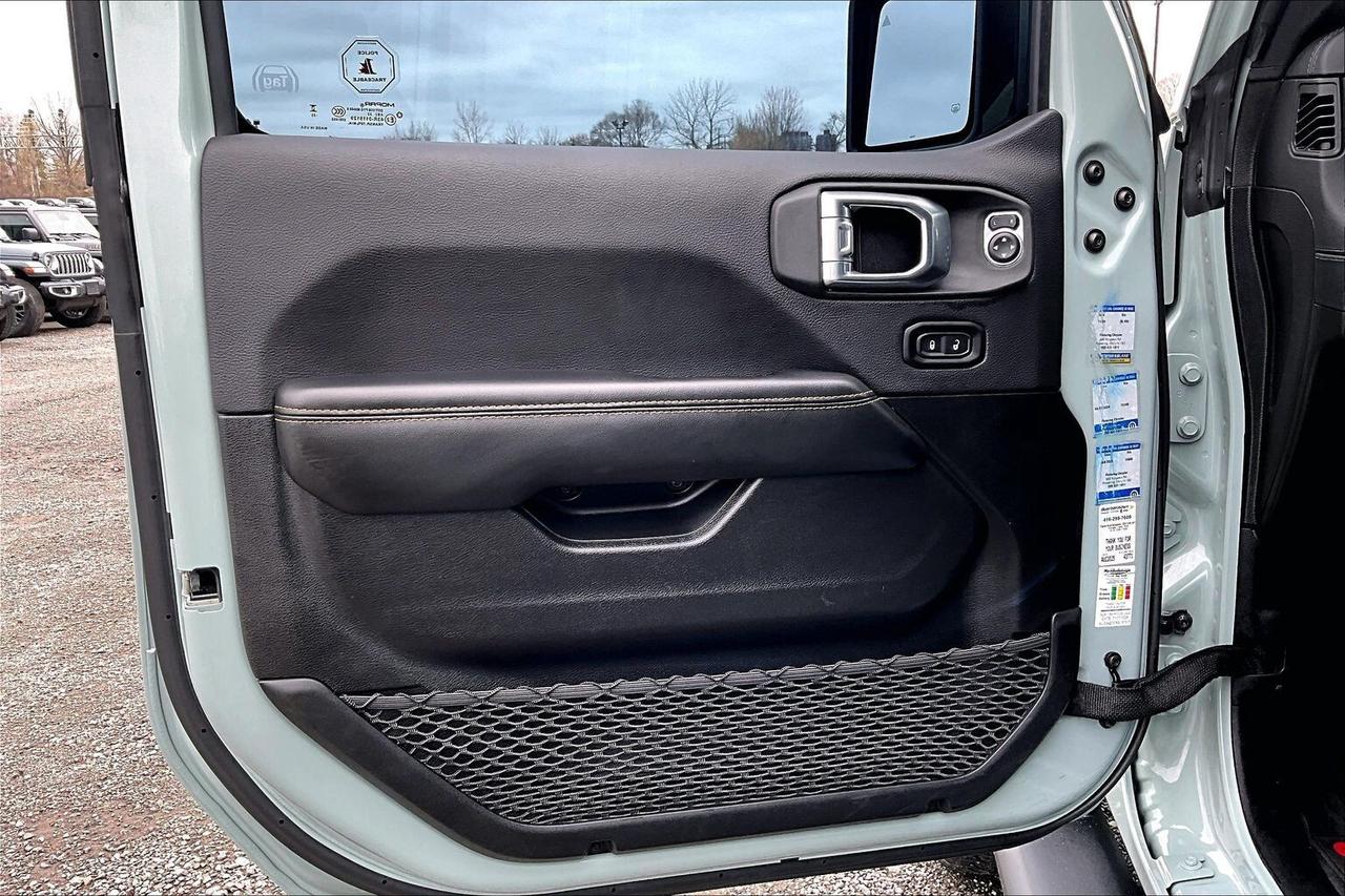 2024 Jeep Wrangler Sahara | Skytop | Leather | Alpine | Tow Pkg | 4X4 Photo