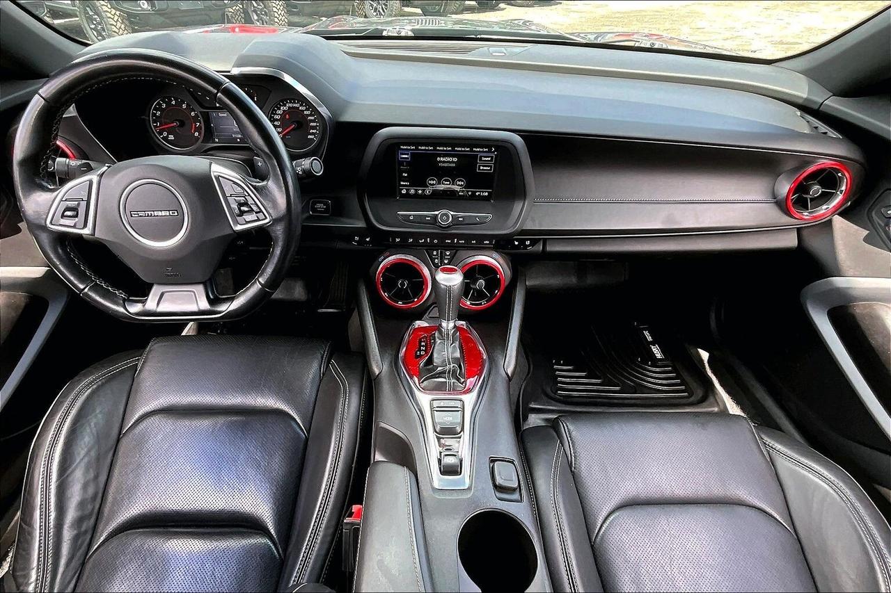 2019 Chevrolet Camaro 2LT RS Package | Vented Leather | Sunroof | RWD Photo