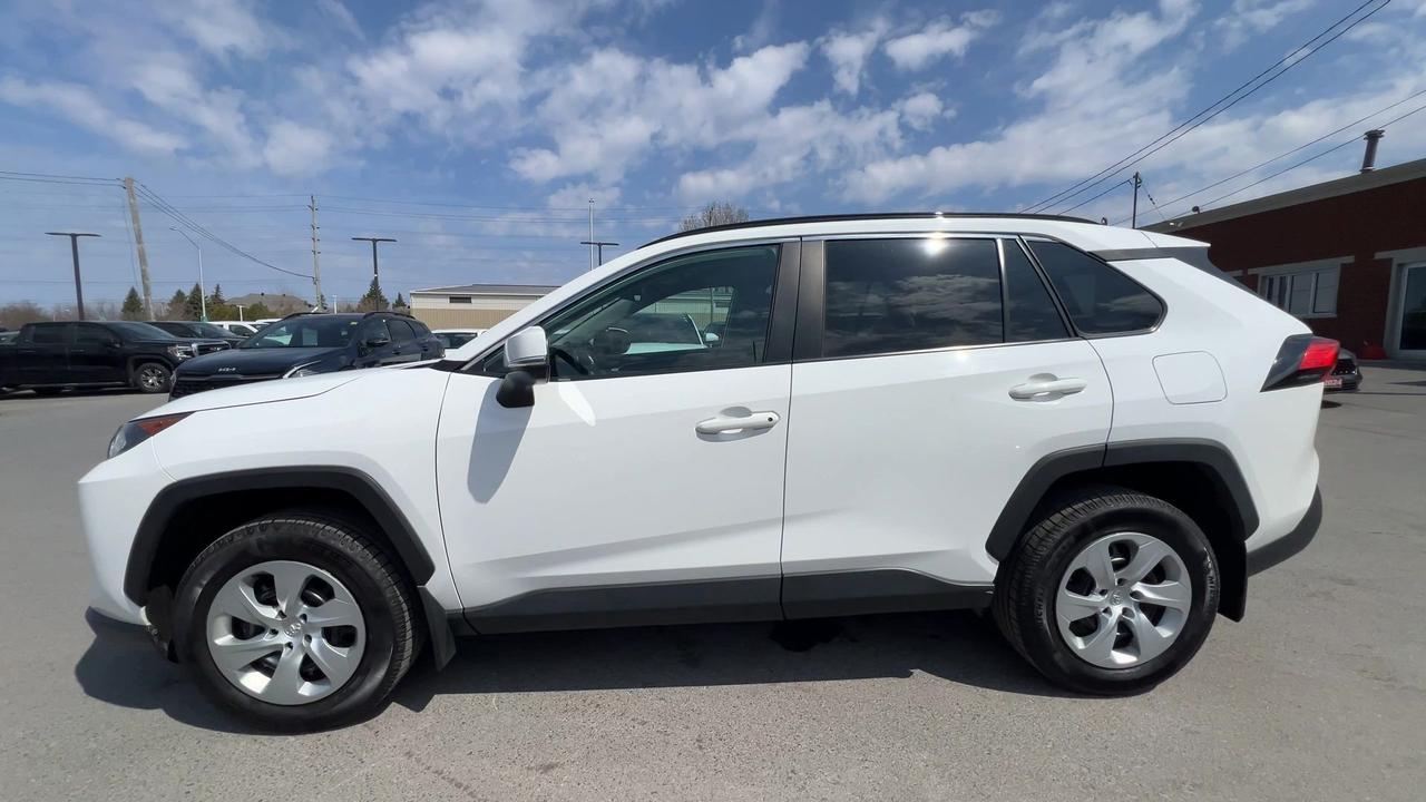 2020 Toyota RAV4 AWD | LOW KMS! |HTD SEATS | CARPLAY |ADAPT. CRUISE Photo